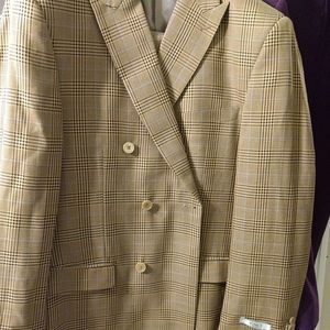 NWT Vinci suit 40reg